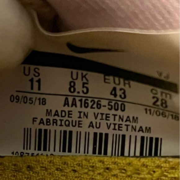 Nike Legend React Plum Chalk Woman’s Sz 11 Pink Plum Runners - Picture 7 of 8